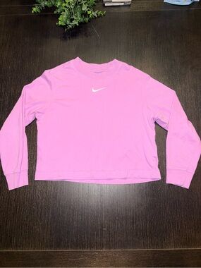 Nike Lavender/Pink Loose Fit Tee with White Swoosh Comfy casual essential